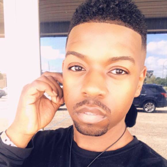 Meet your Posher, Tyrun - Picture 1 of 1